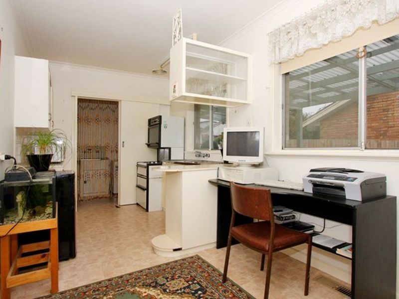 18 Tennyson Street, Watsonia VIC 3087