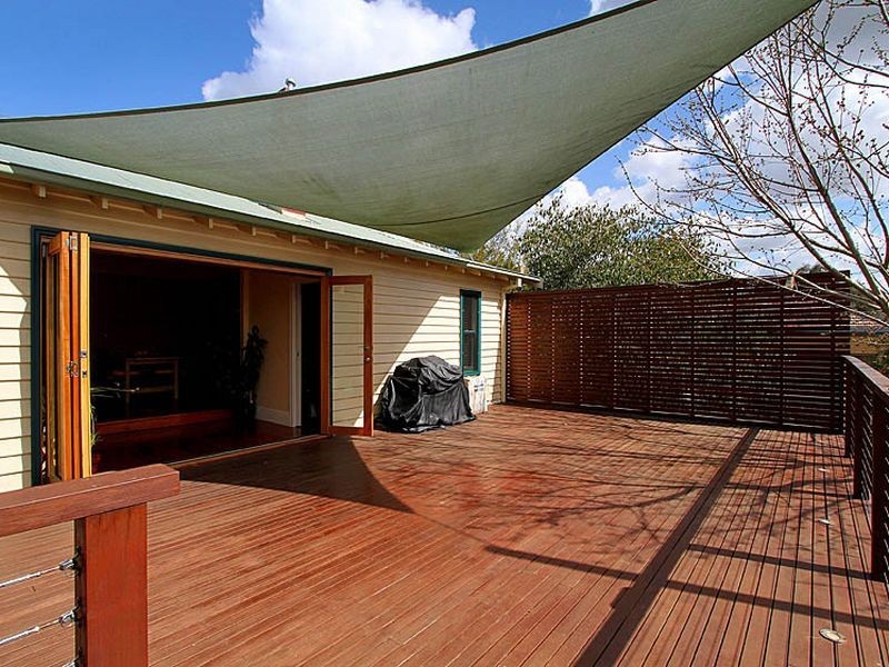 156 Grimshaw Street, Greensborough VIC 3088