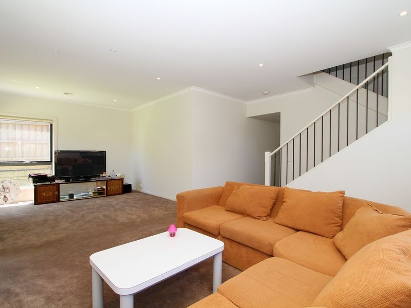 39 Waterlily Drive, Epping VIC 3076