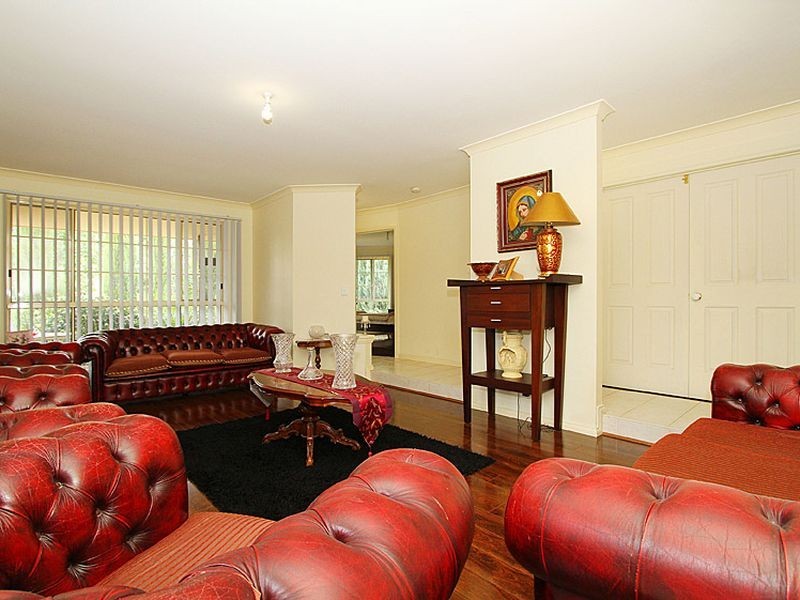 34 Highview Drive, South Morang VIC 3752