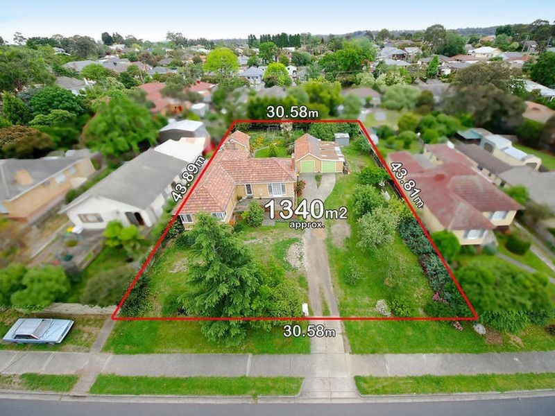 110-112 Nell Street, Greensborough VIC 3088