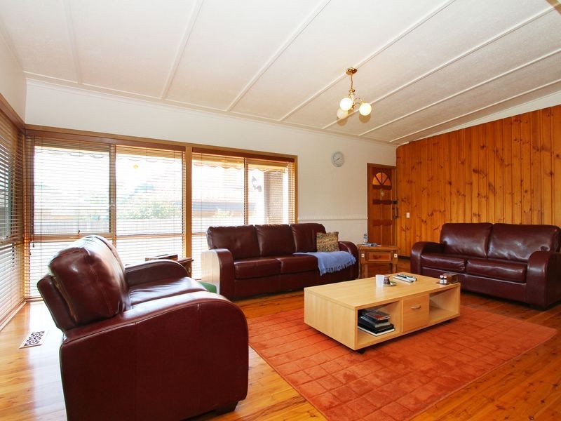 48 Ibbottson Street, Watsonia VIC 3087