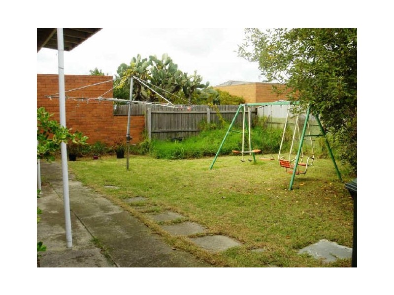 275 Mahoneys Road, Reservoir VIC 3073