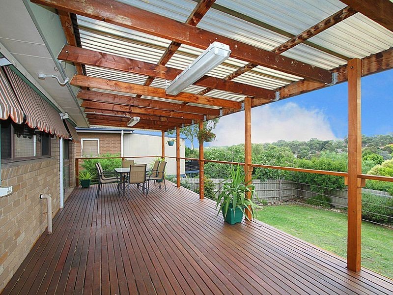 20 Warralong Avenue, Greensborough VIC 3088