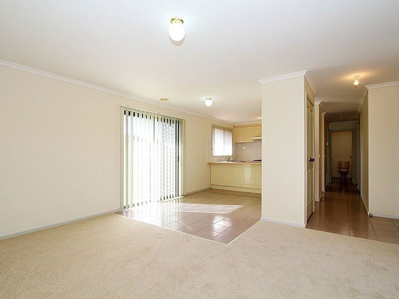 10/6 Campbell Street, Epping VIC 3076