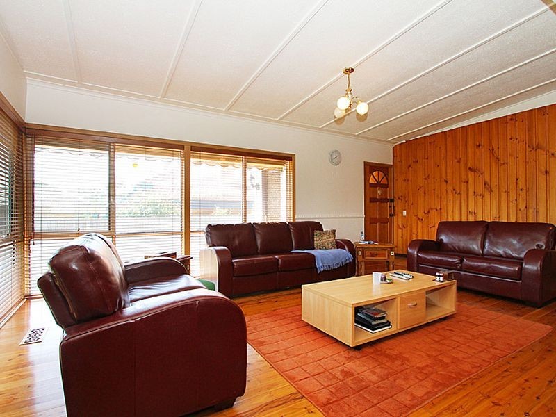 48 Ibbottson Street, Watsonia VIC 3087