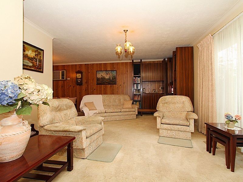 18 Warralong Avenue, Greensborough VIC 3088