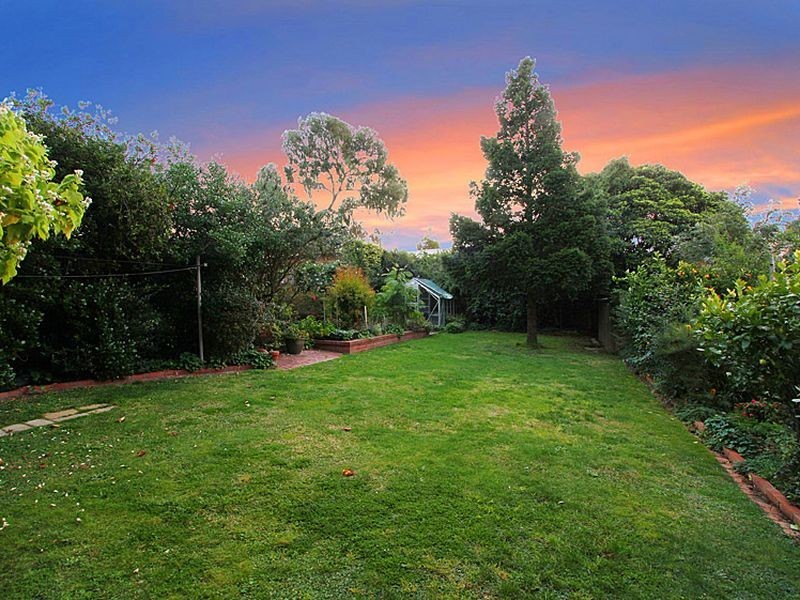 125 Henry Street, Greensborough VIC 3088