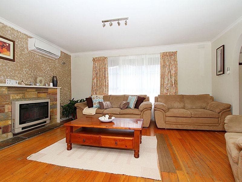 12 Hamilton Court, Lalor VIC 3075
