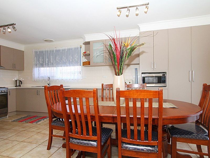 12 Hamilton Court, Lalor VIC 3075