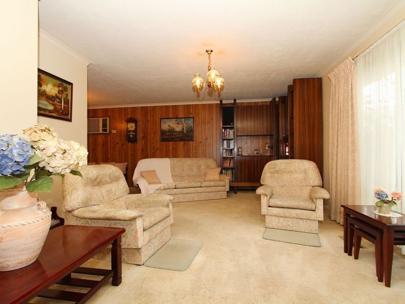 18 Warralong Avenue, Greensborough VIC 3088