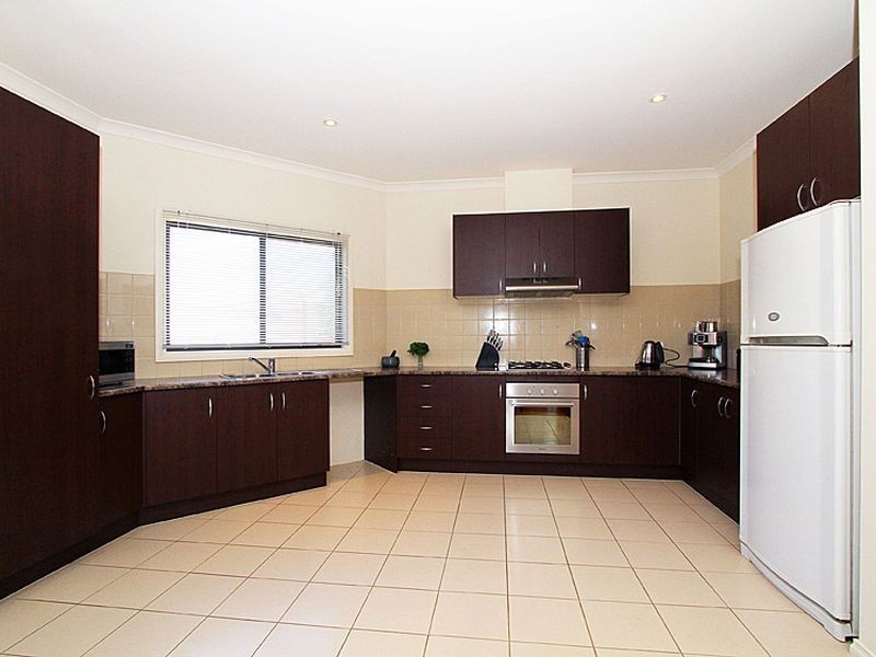 2/32 Vermont Parade, Greensborough VIC 3088