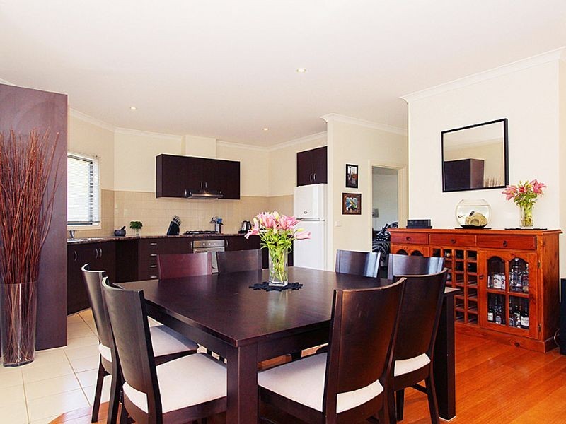 2/32 Vermont Parade, Greensborough VIC 3088