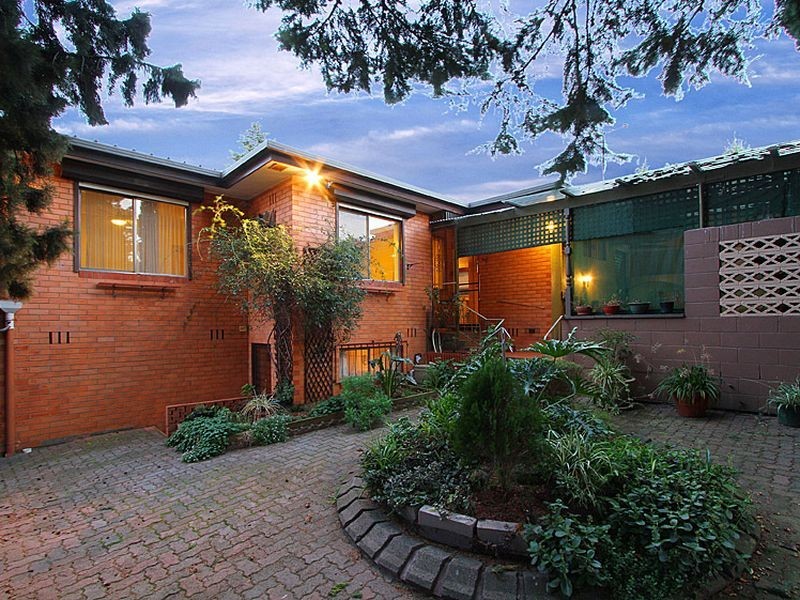 125 Henry Street, Greensborough VIC 3088