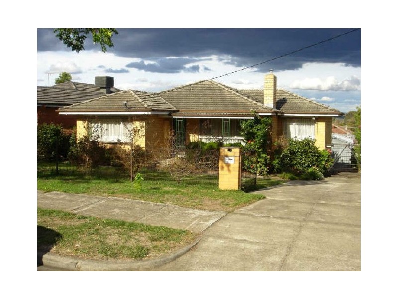 18 Longmuir Road, Watsonia VIC 3087