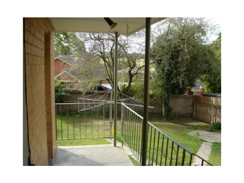 8 Shannon Crescent, Watsonia VIC 3087