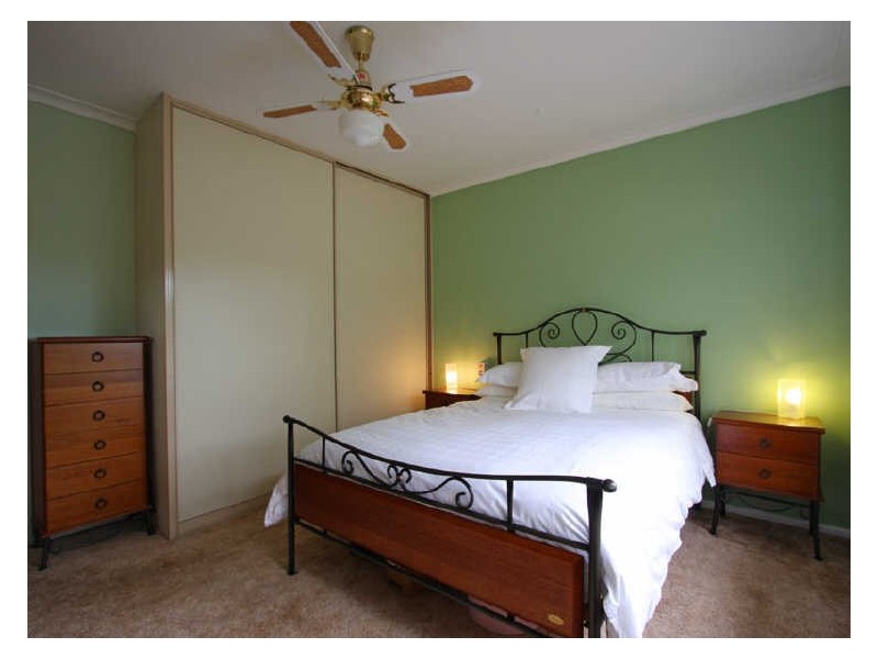 25 Amiet Street, Greensborough VIC 3088