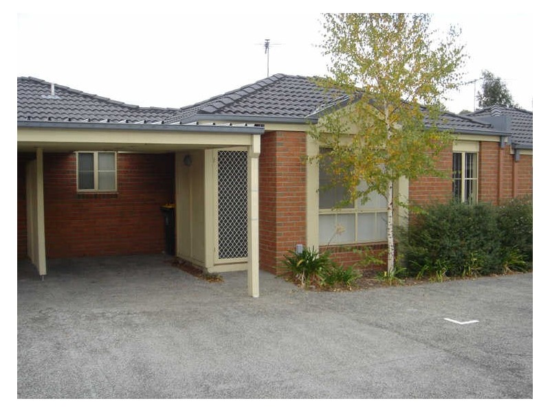 2/9-11 Newton Street, Thomastown VIC 3074