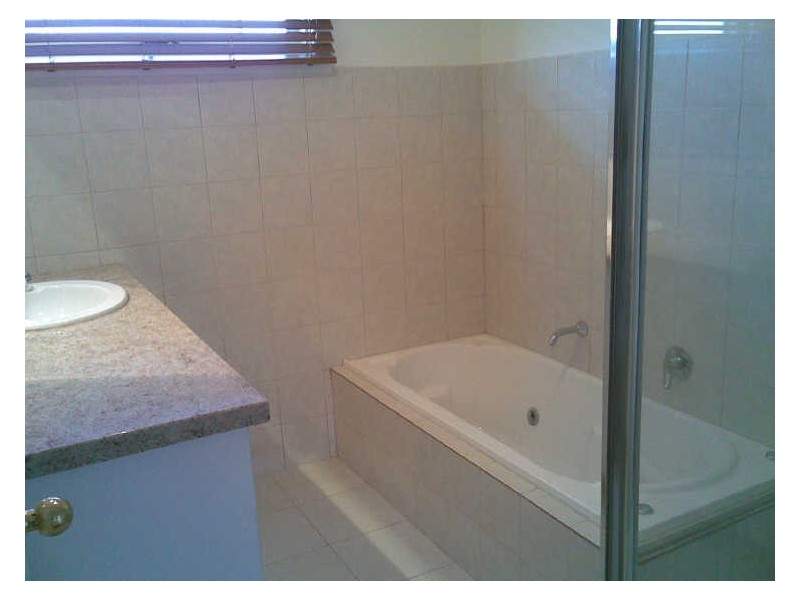 19 Golf Avenue, Kingsbury VIC 3083