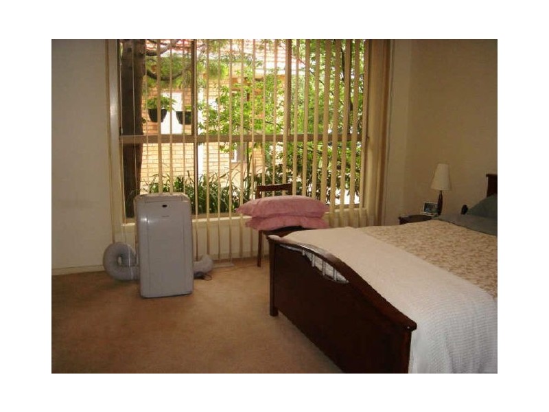 3/35 Matthews Avenue, Essendon VIC 3040