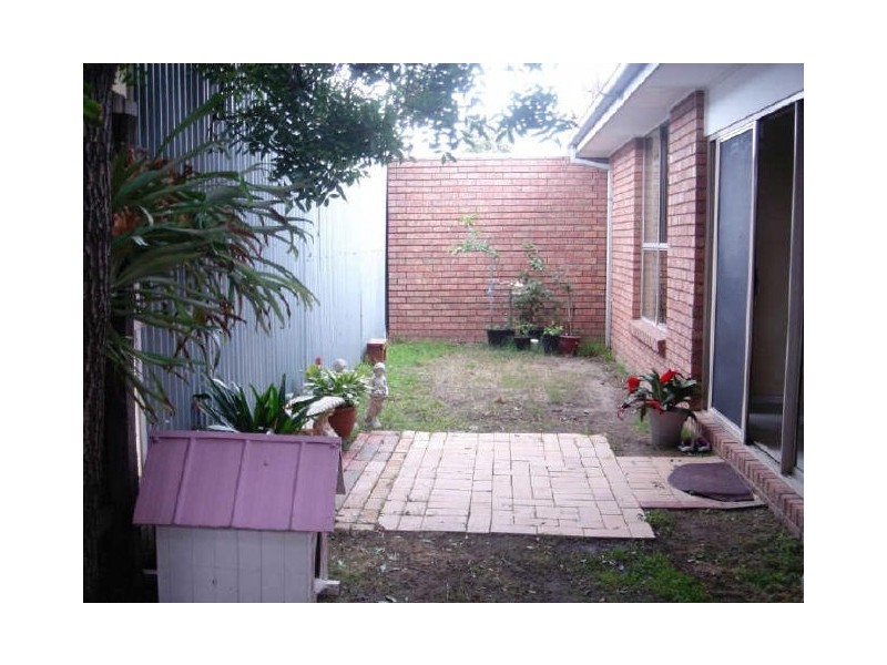 3/35 Matthews Avenue, Essendon VIC 3040