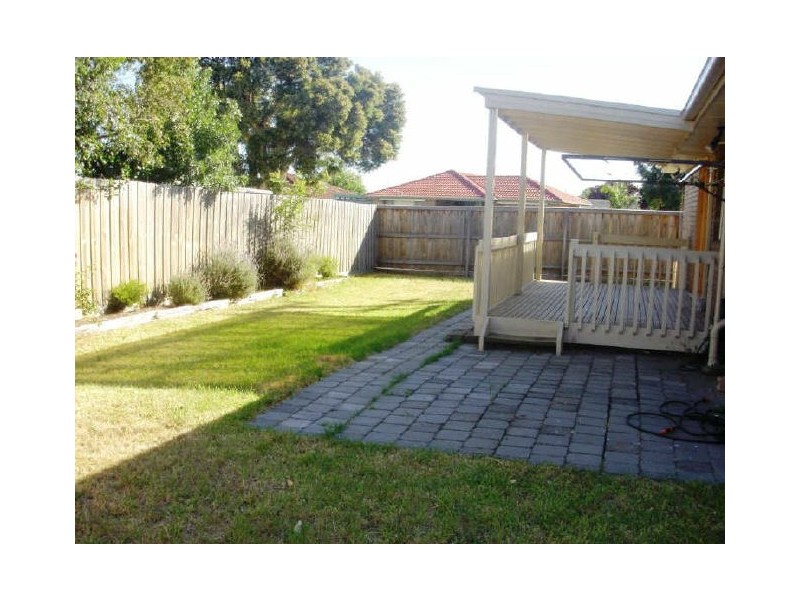1 McFarlane Crescent, Epping VIC 3076