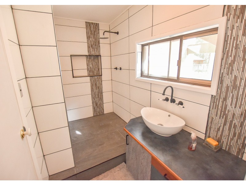 18 Ilumba Street, Russell Island QLD 4184