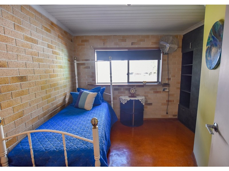 18 Ilumba Street, Russell Island QLD 4184