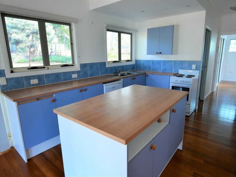 6 Alstonia Street, Russell Island QLD 4184