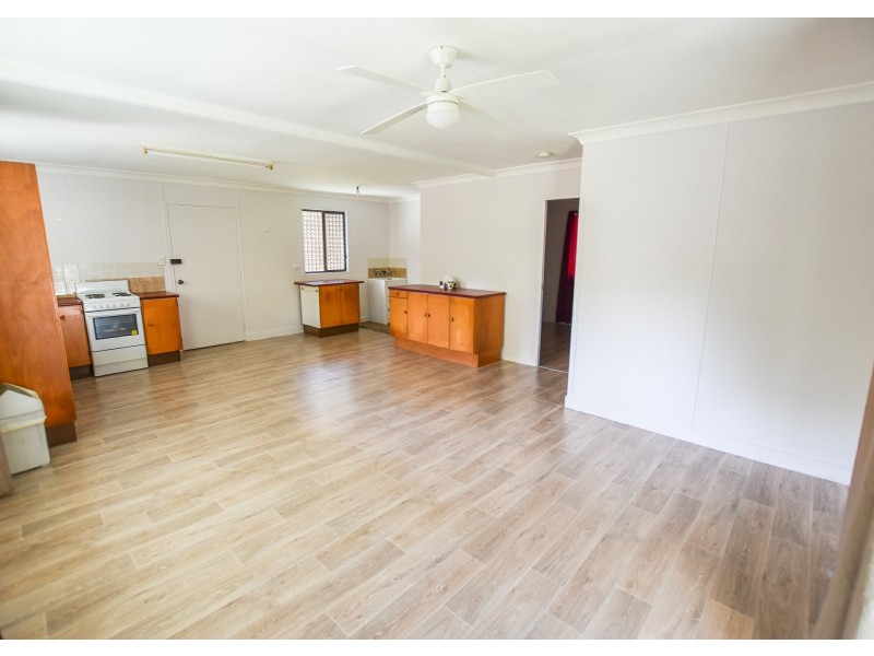 32-34 Darwallah Ave, Russell Island QLD 4184