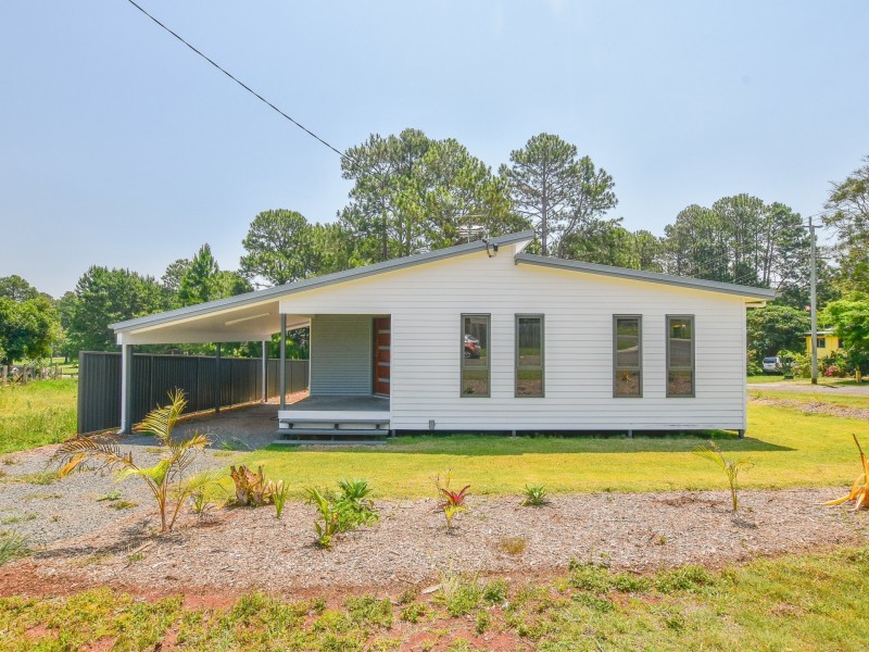 1 Tails Street, Russell Island QLD 4184
