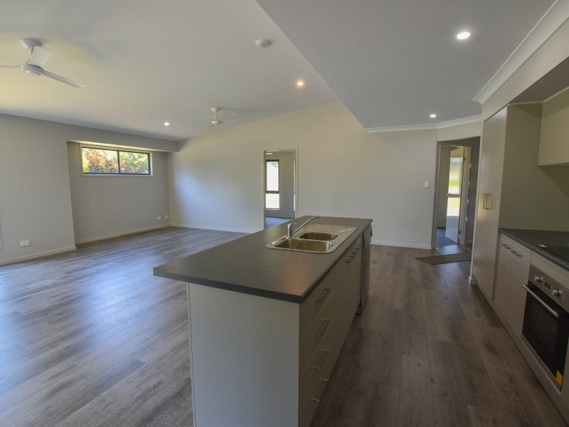 1 Tails Street, Russell Island QLD 4184