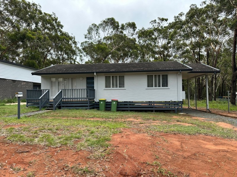 6 Glenfield Road, Russell Island QLD 4184