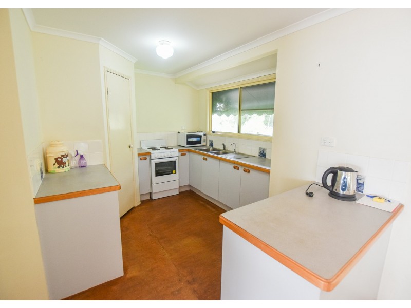 12 Barcelona Tce, Russell Island QLD 4184