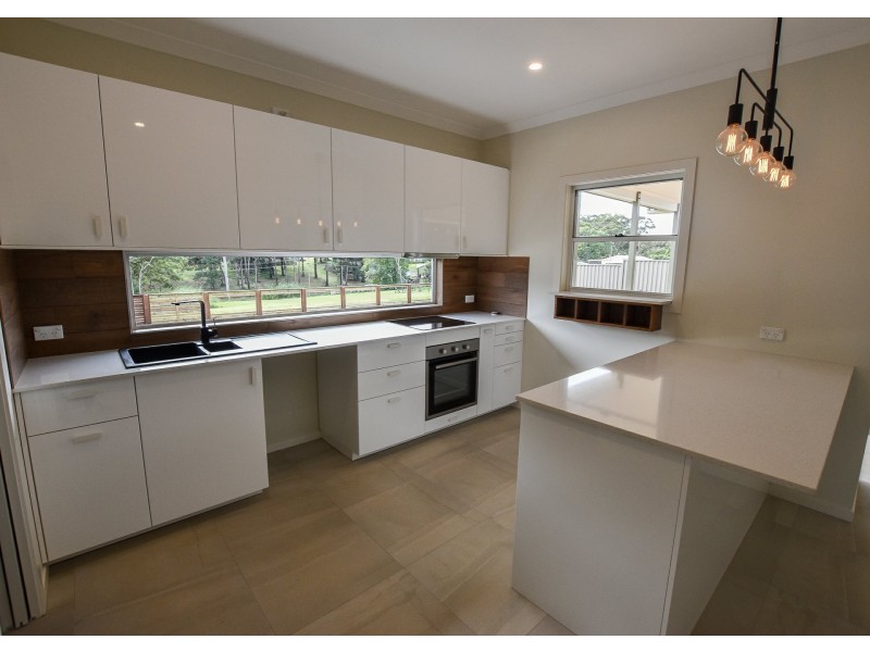 26 Mountain View Cres, Russell Island QLD 4184