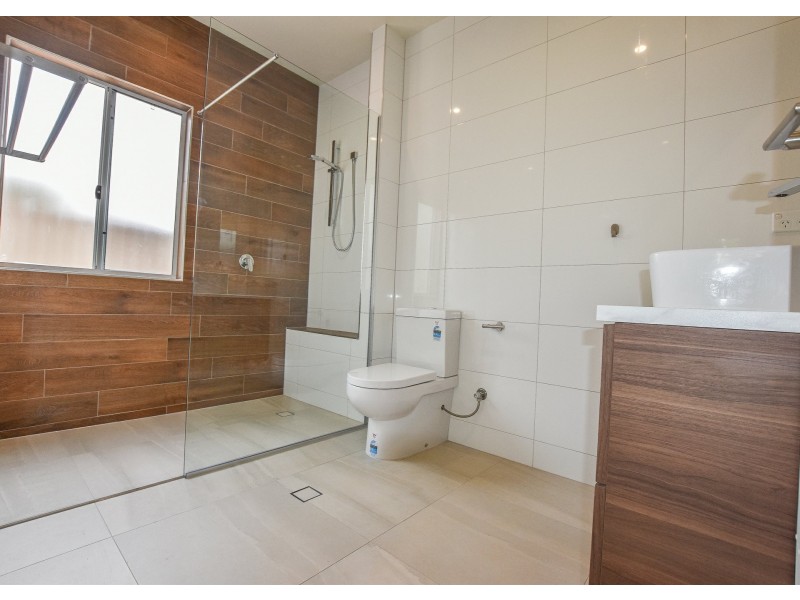 26 Mountain View Cres, Russell Island QLD 4184