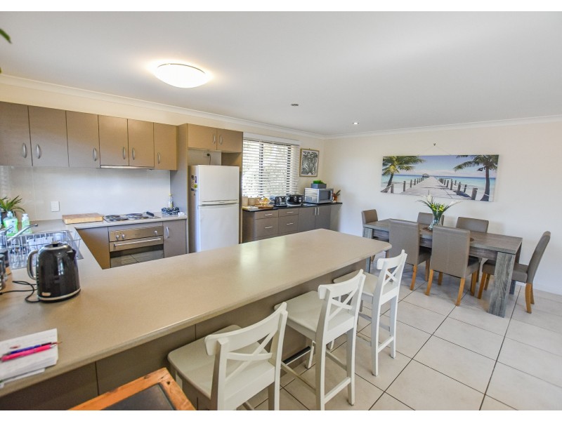 220 Centre Road, Russell Island QLD 4184