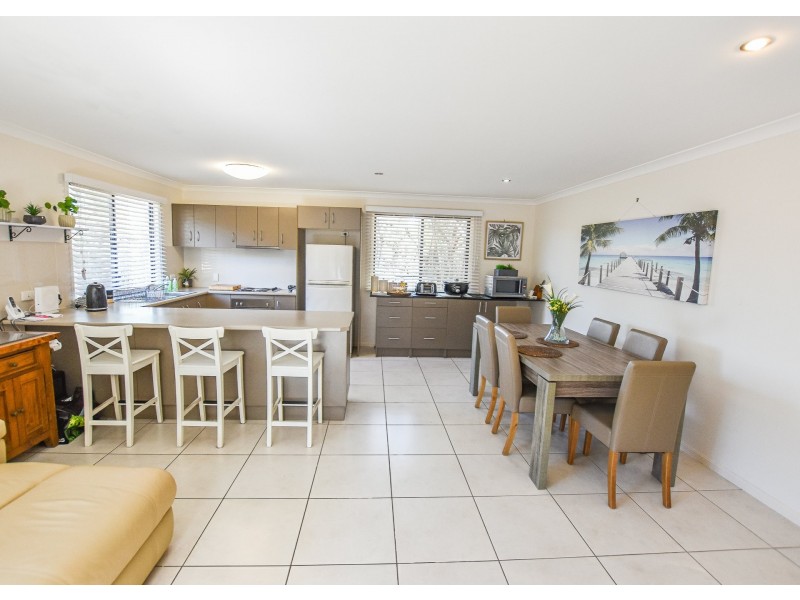 220 Centre Road, Russell Island QLD 4184
