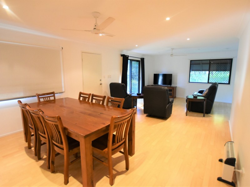 12 Blaxland Street, Russell Island QLD 4184