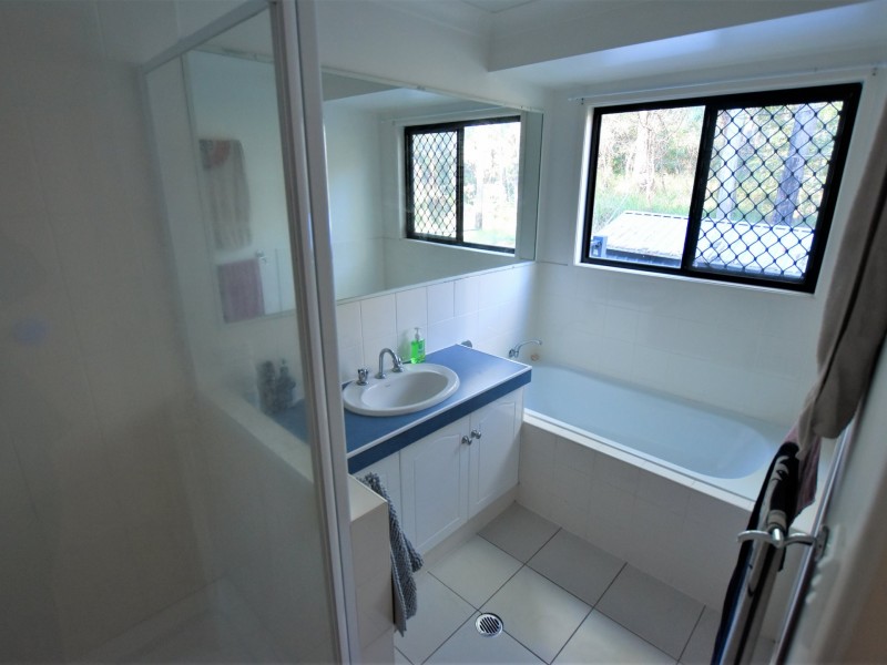 12 Blaxland Street, Russell Island QLD 4184