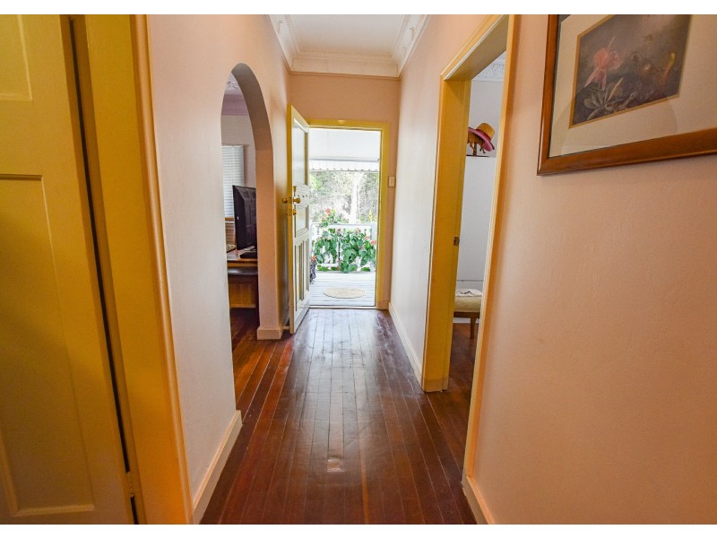 7 Centre Road, Russell Island QLD 4184