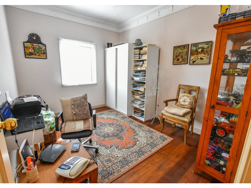 7 Centre Road, Russell Island QLD 4184