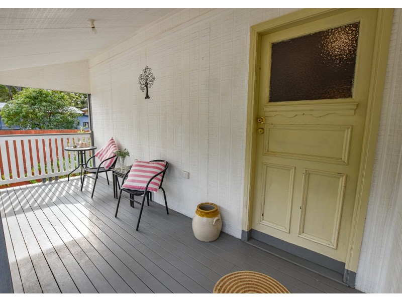 7 Centre Road, Russell Island QLD 4184