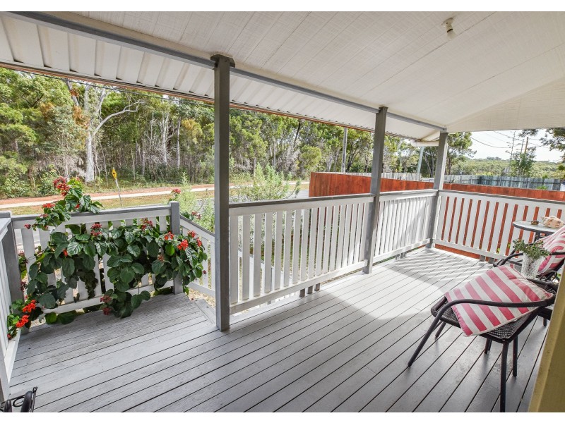 7 Centre Road, Russell Island QLD 4184