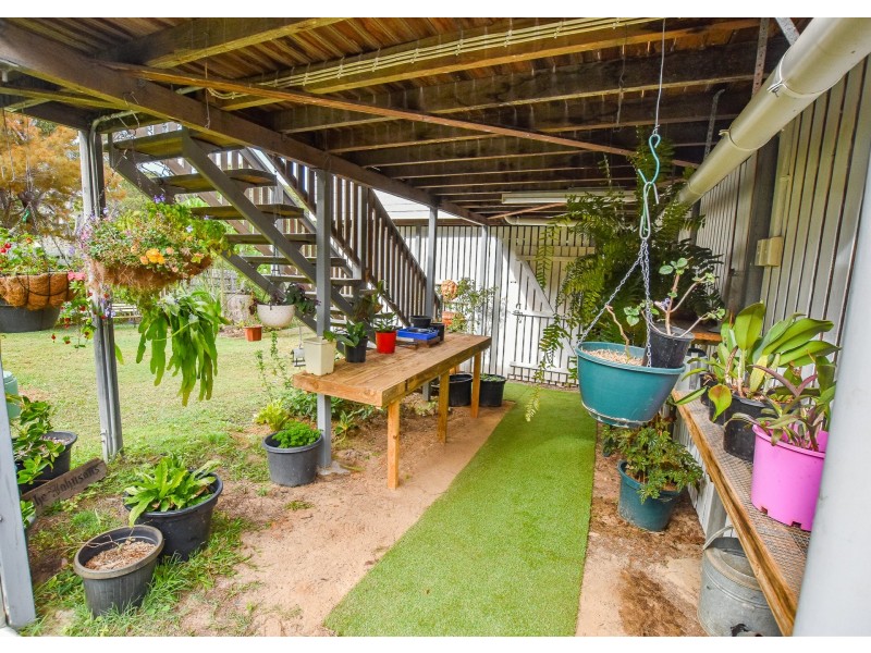 7 Centre Road, Russell Island QLD 4184