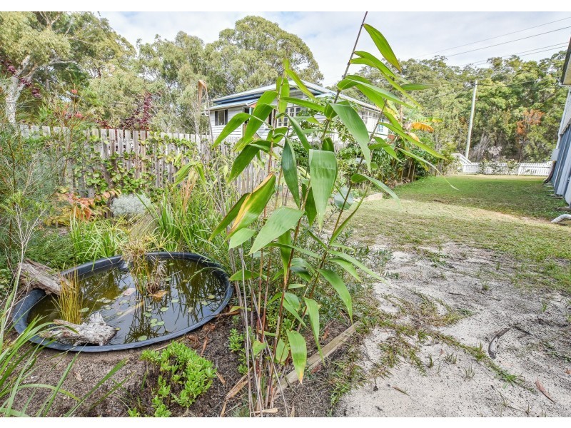 7 Centre Road, Russell Island QLD 4184