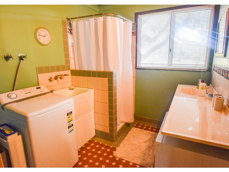 6 Aquamarine Avenue, Russell Island QLD 4184