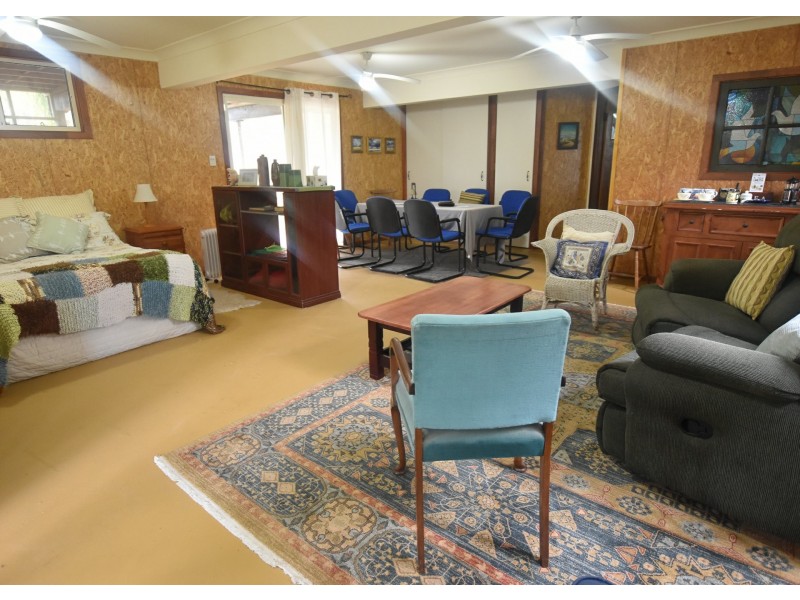 6 Aquamarine Avenue, Russell Island QLD 4184