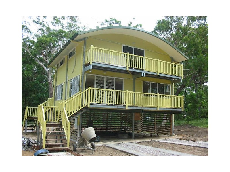 15 Hamilton Pde, Macleay Island QLD 4184