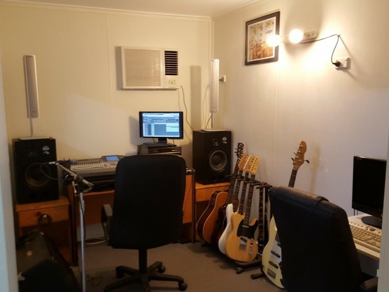 33 Hume Street, Russell Island QLD 4184